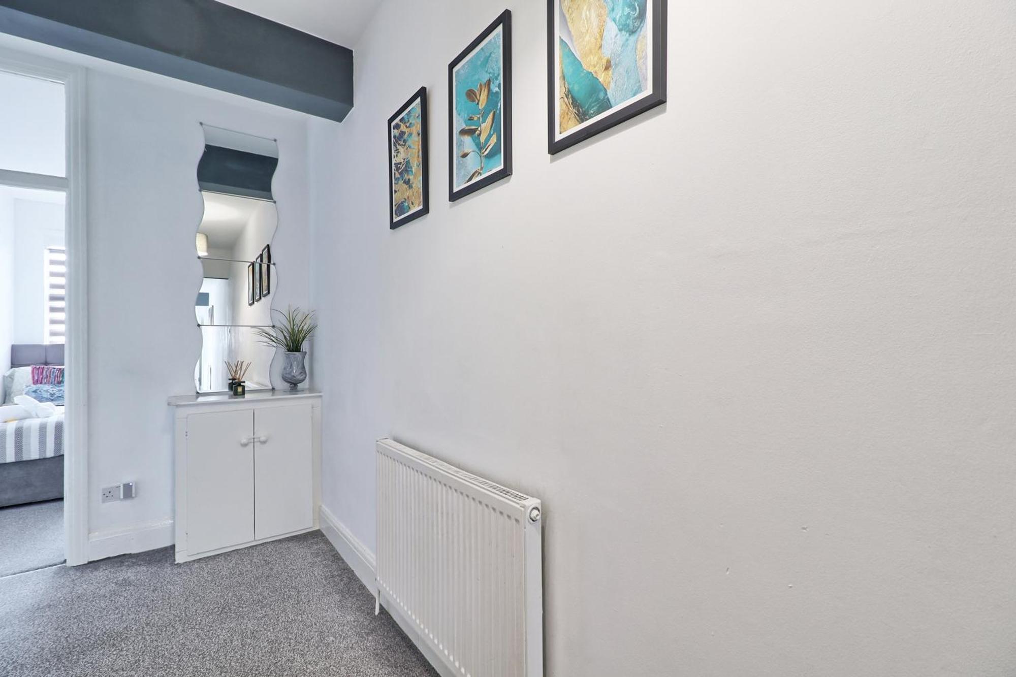 Luxury 3-Bed Apartment Near To London With Parking ホーンチャーチ エクステリア 写真