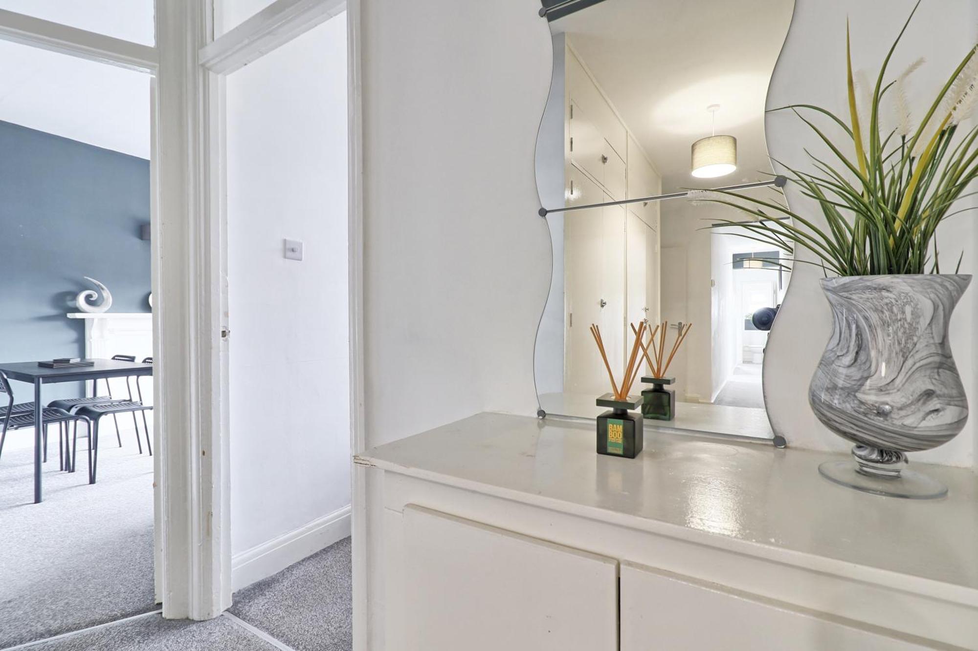 Luxury 3-Bed Apartment Near To London With Parking ホーンチャーチ エクステリア 写真