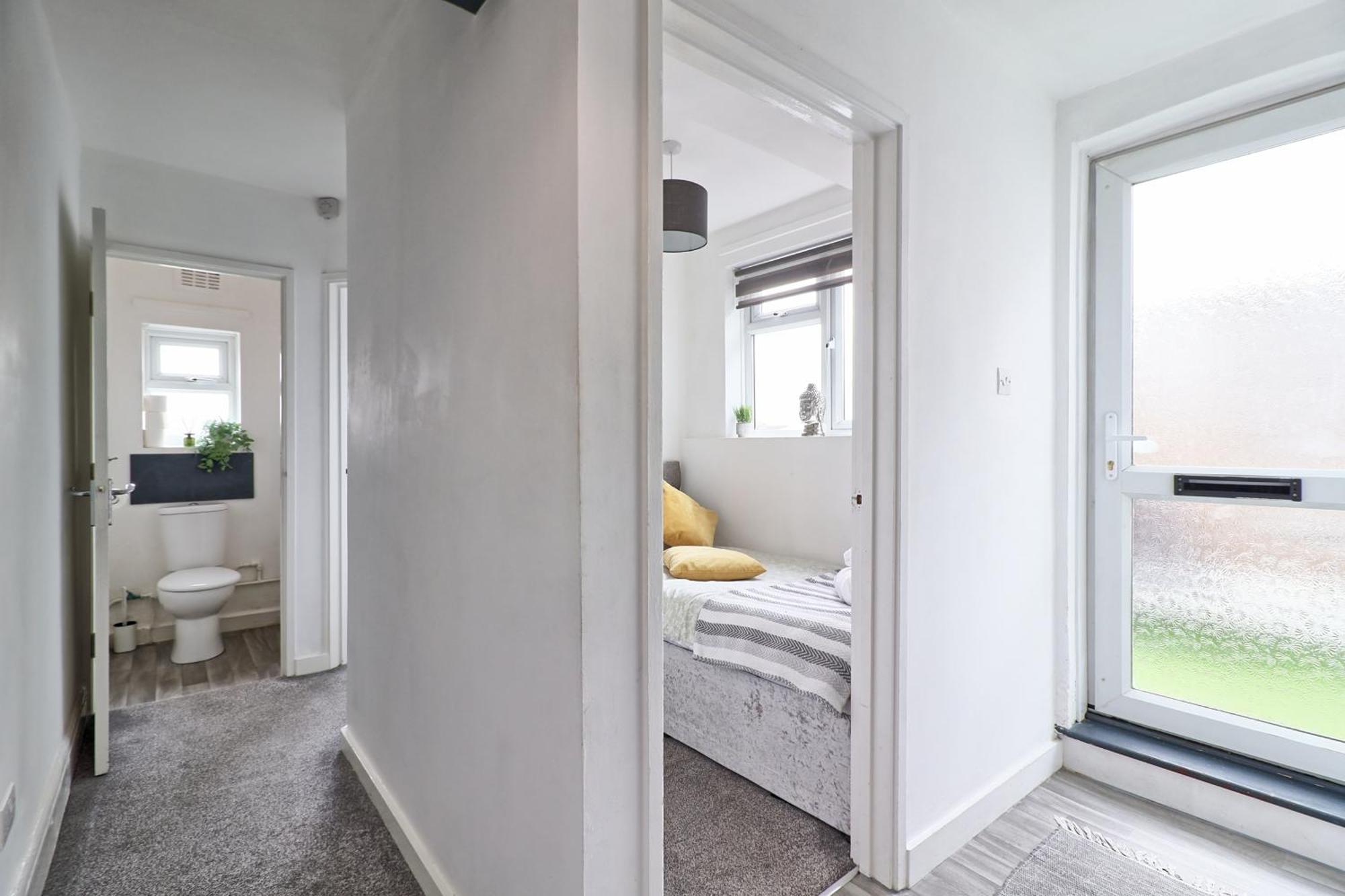 Luxury 3-Bed Apartment Near To London With Parking ホーンチャーチ エクステリア 写真