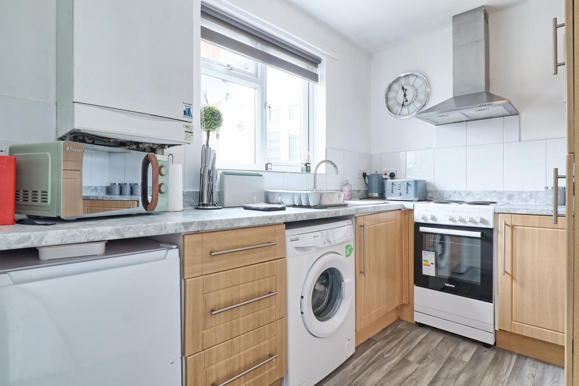 Luxury 3-Bed Apartment Near To London With Parking ホーンチャーチ エクステリア 写真
